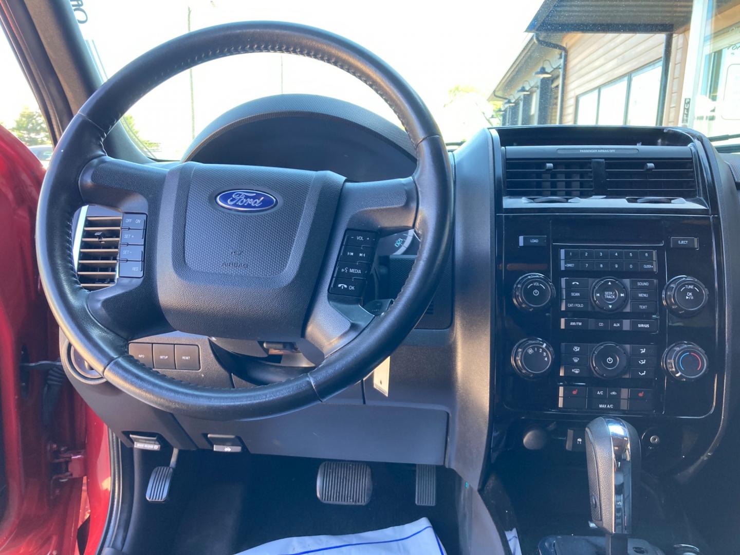 2010 Sangria Red Ford Escape XLT FWD (1FMCU0D70AK) with an 2.5L L4 DOHC 16V engine, 6-Speed Automatic transmission, located at 1800 South Ihm Blvd, Freeport, IL, 61032, (815) 232-5543, 42.278645, -89.607994 - Escape XLT 4D SUV FWD - Photo#6